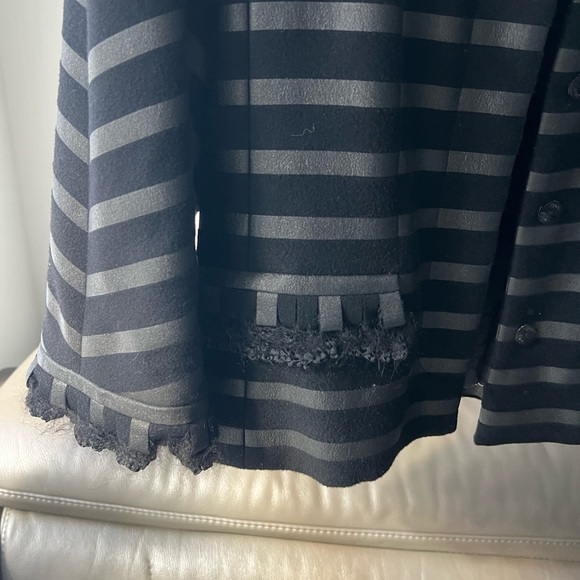 CHANEL Black Jacket in cashmere - Picture 2 of 10